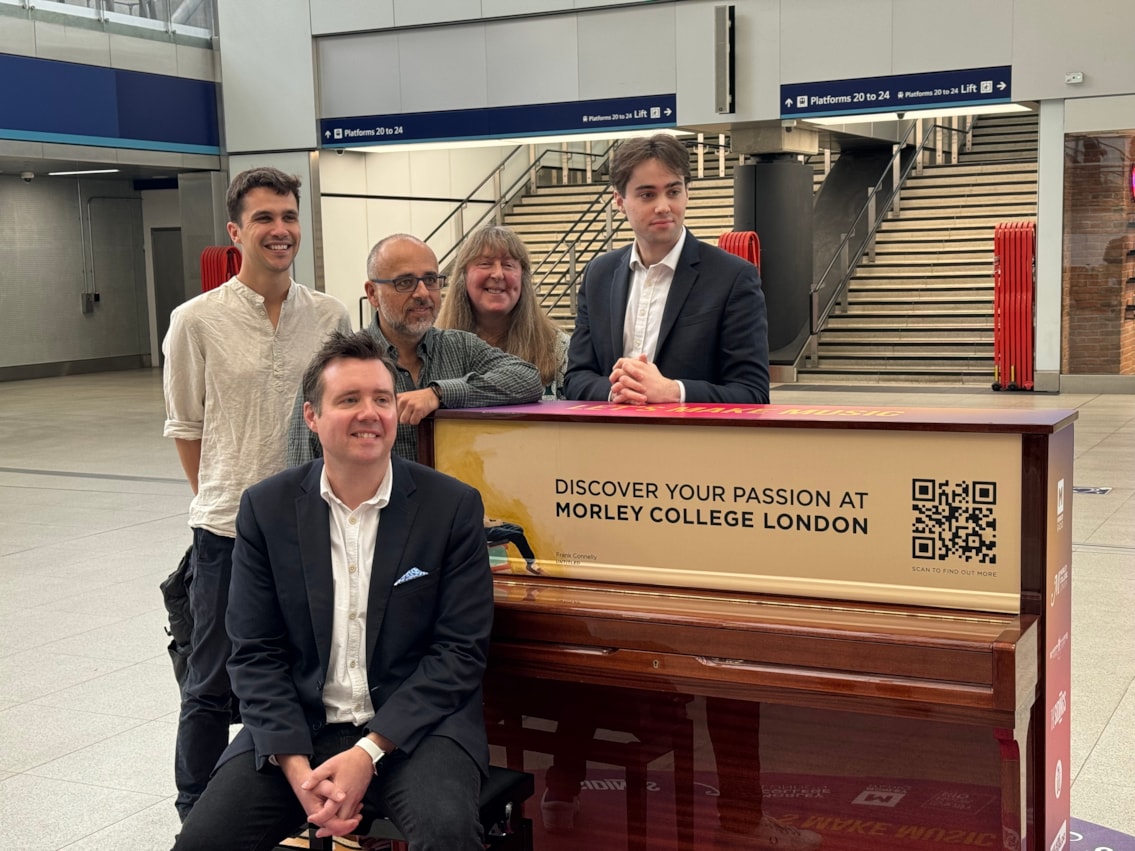 Unveiling of the Waterloo piano