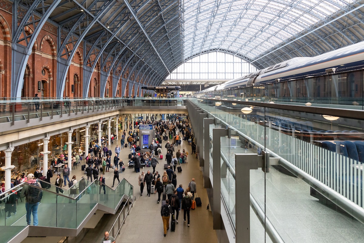 London-St-Pancras-interior