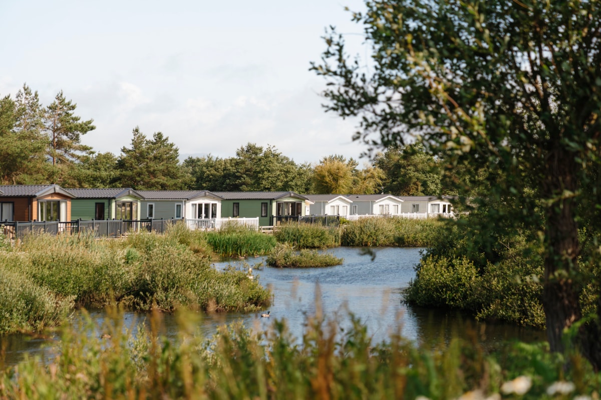 Caravan lake view at Hafan y Mor