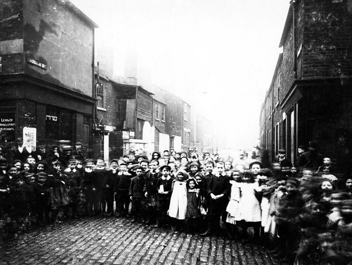 Junction of Noble and Hope Streets, Leeds, early 1900s 