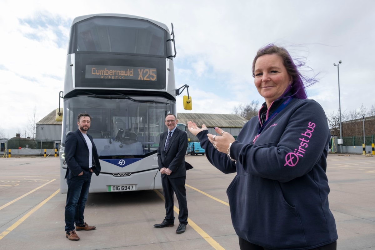 First Bus Glasgow X25 6