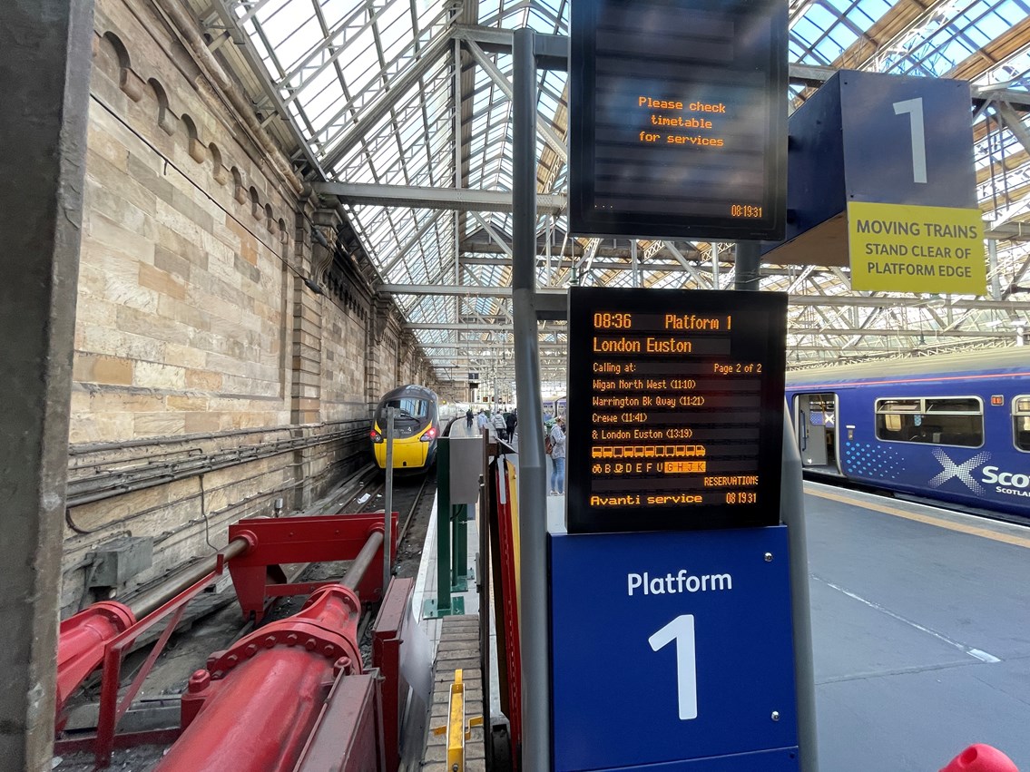 Glasgow Central Platform One-4