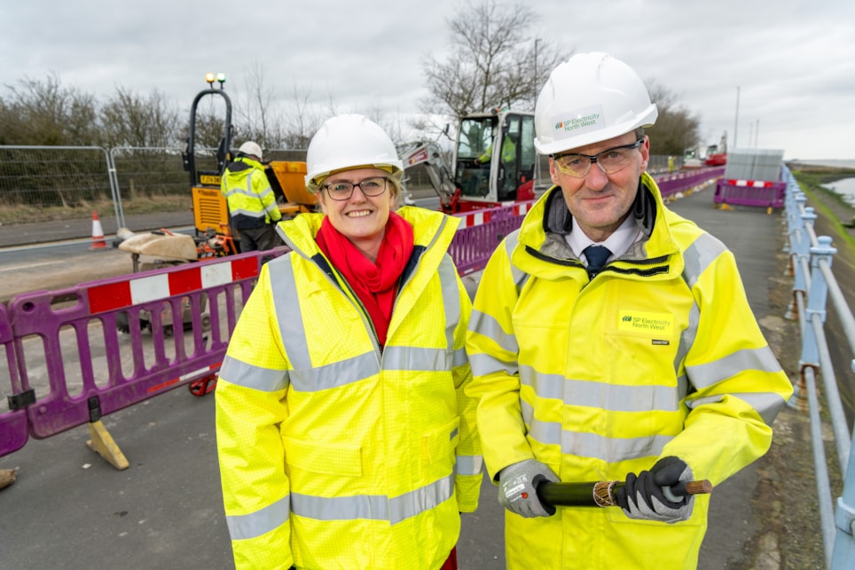 Lizzi Collinge MP and SP Electricity North West's Vincent Cranny