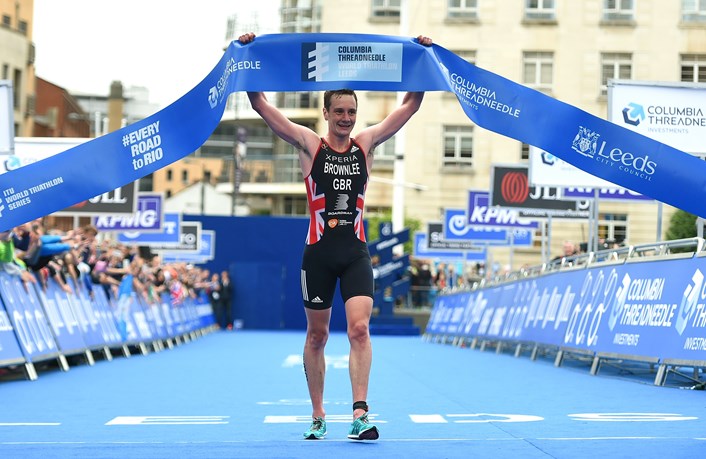 Brownlees light up their home city in stunning Columbia Threadneedle World Triathlon Leeds one-two: brownleewins.jpg