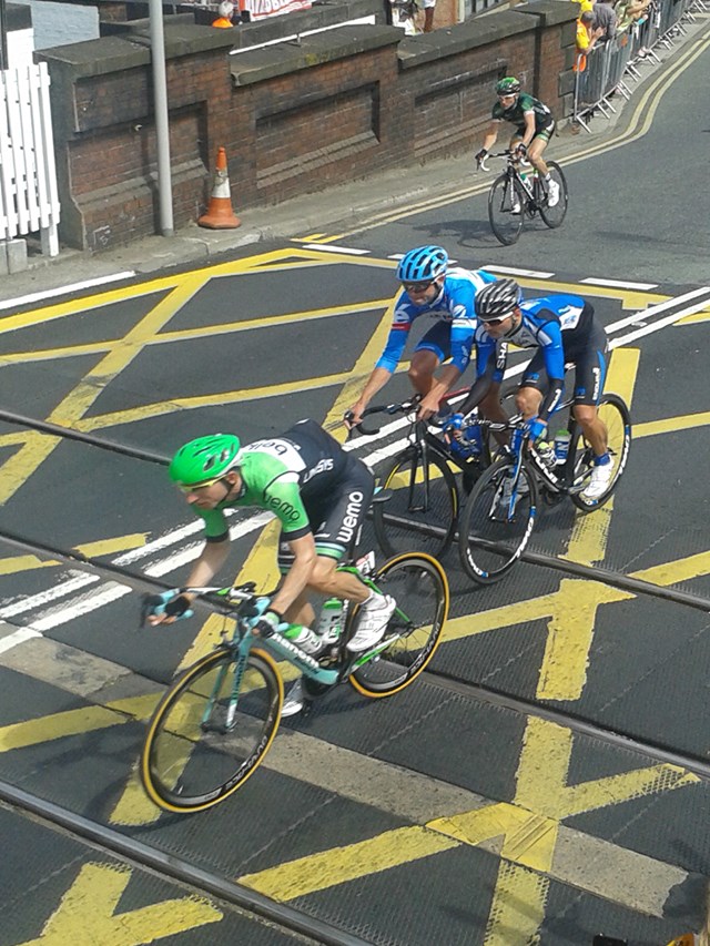 Tour de France crosses Starbeck level crossing in Yorkshire: 6 July 2014