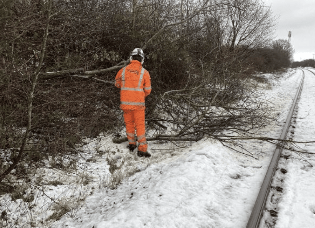 Storm Goretti - Network Rail teams clearing fallen trees Mid Wales