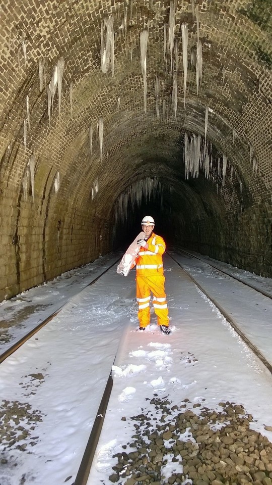 Fifteen-foot icicles block railway line: Eaves Tunnel icicles 3