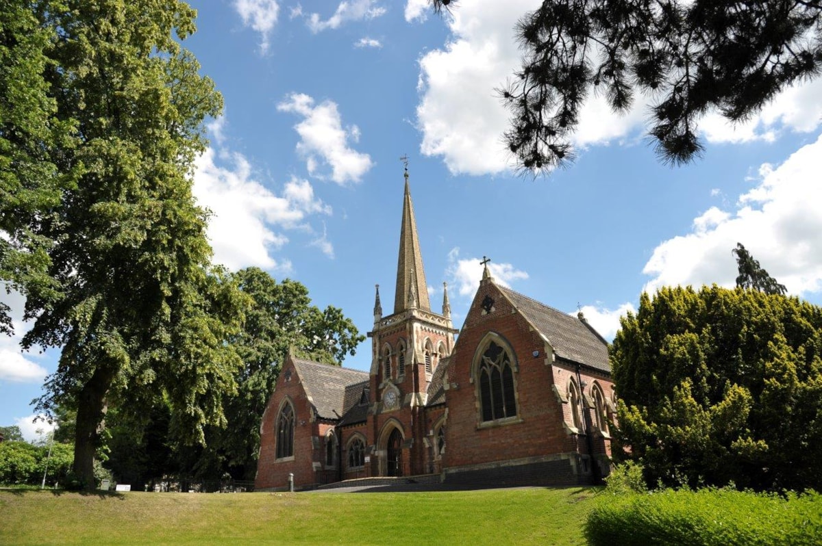 Thomas Robinson Building from garden