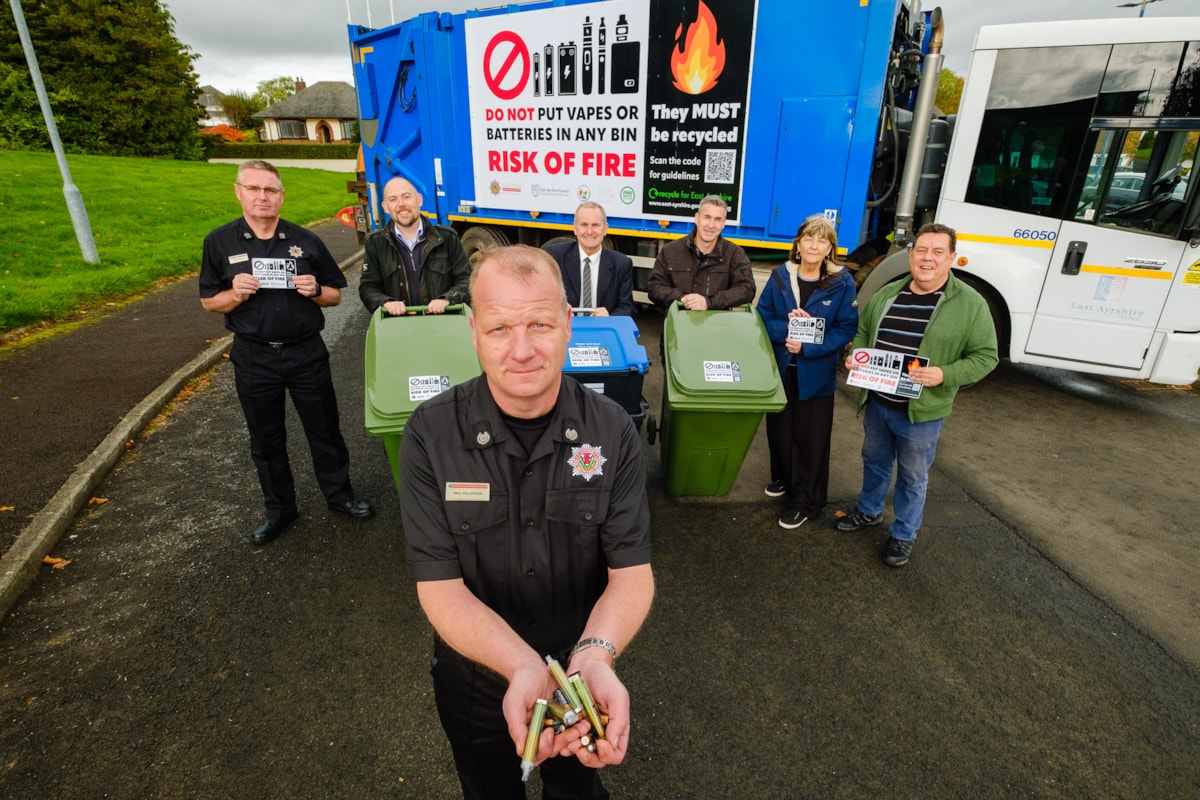 Neil Willerton from Scottish Fire and Rescue with Ian McMeekin and Councillors Ingram, McMahon, Barton, Maitland and Reid