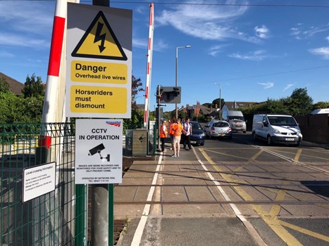Carleton level crossing 1