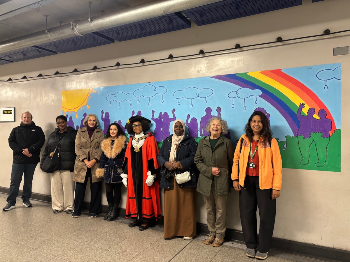 Finsbury Park Mural Group shot