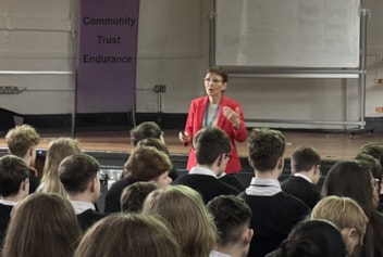 TRINITY APPROVED Helen Sharman