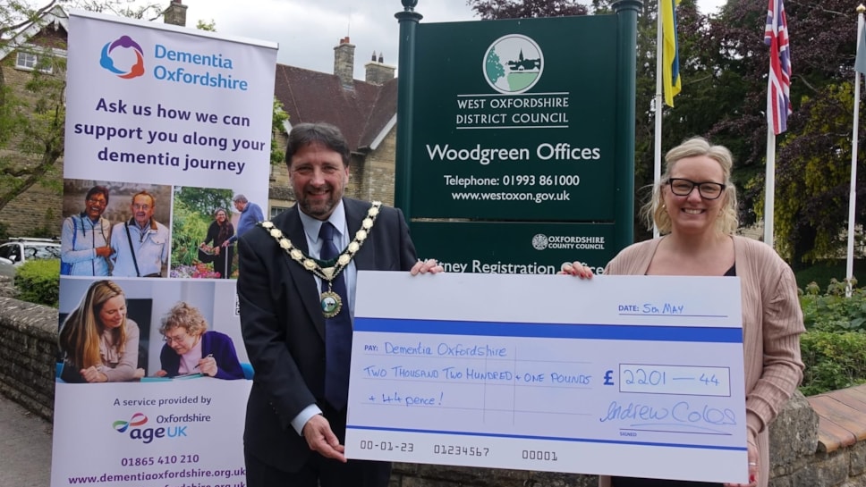 Councillor Coles and Dementia Oxfordshire's Kerry Hyatt
