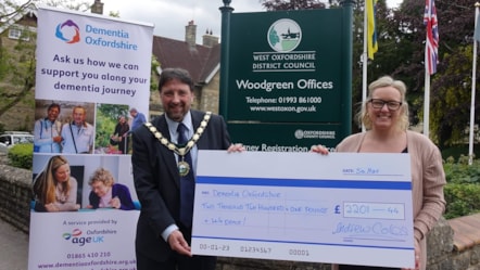 Councillor Coles and Dementia Oxfordshire's Kerry Hyatt