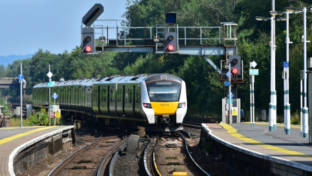 Thameslink train and track at Three Bridges station: Thameslink train and track at Three Bridges station