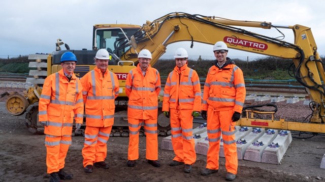 Derek Thomas MP welcomes progress of Cornish rail project: Derek Thomas MP visits Ponsandane sidings in Penzance