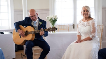 Credit: Little moments photography weddings