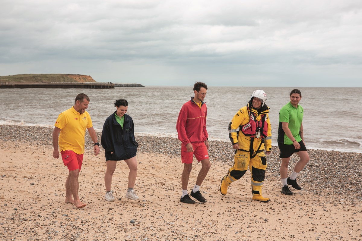 Beach Strolls with The RNLI