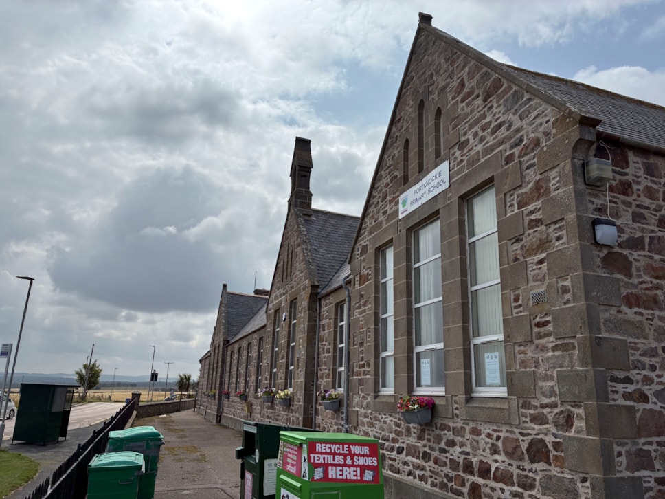 Portknockie Primary School sign