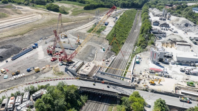 Nine-month road closure on Calder Road in Ravensthorpe: Calder Rd bridge closure