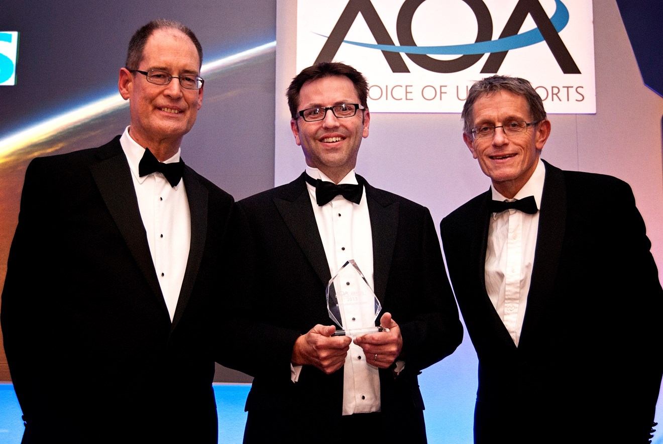 Siemens wins top industry award (again!): aoa-award-siemens-2013.jpg