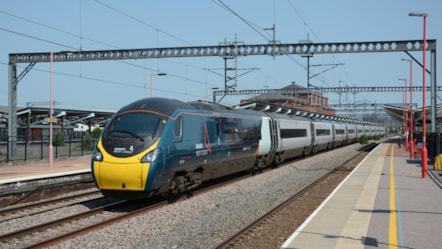Pendolino 390130 - Rugby Station - Credit Brad Joyce cropped-2