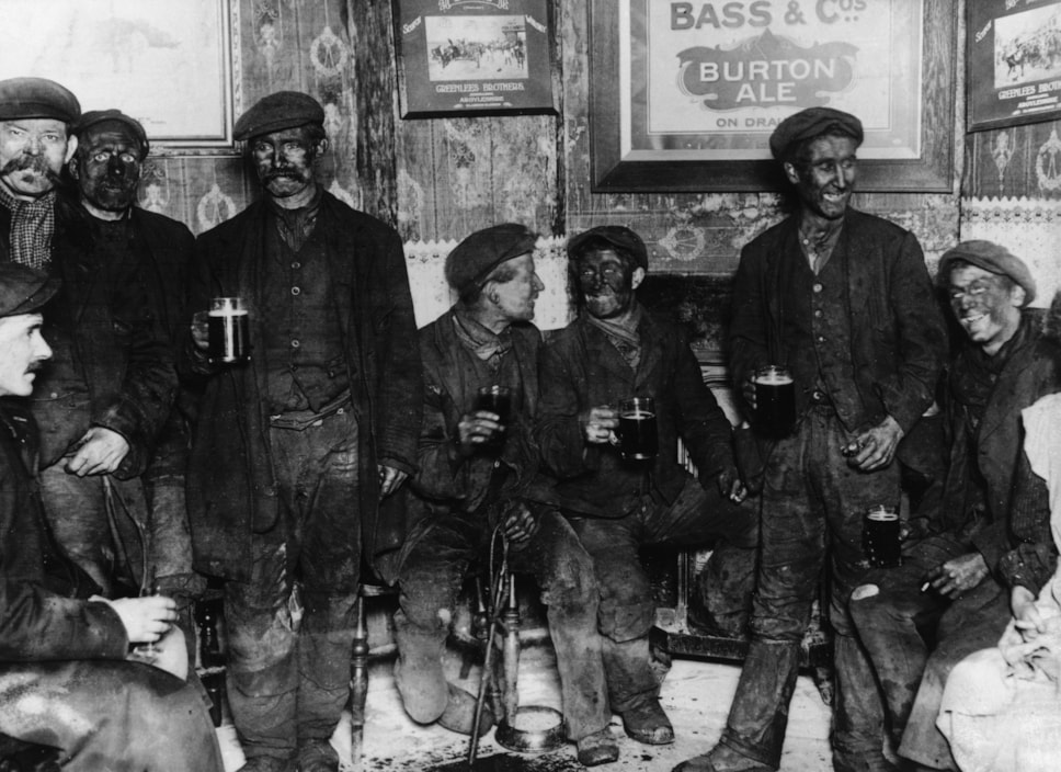 Coal strike colliers in Cwmbach - by permission of Amgueddfa Cymru - Museum Wales