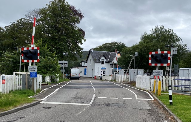 Road closure enables Strathcarron Level Crossing safety inspection: Strathcarron LX 1