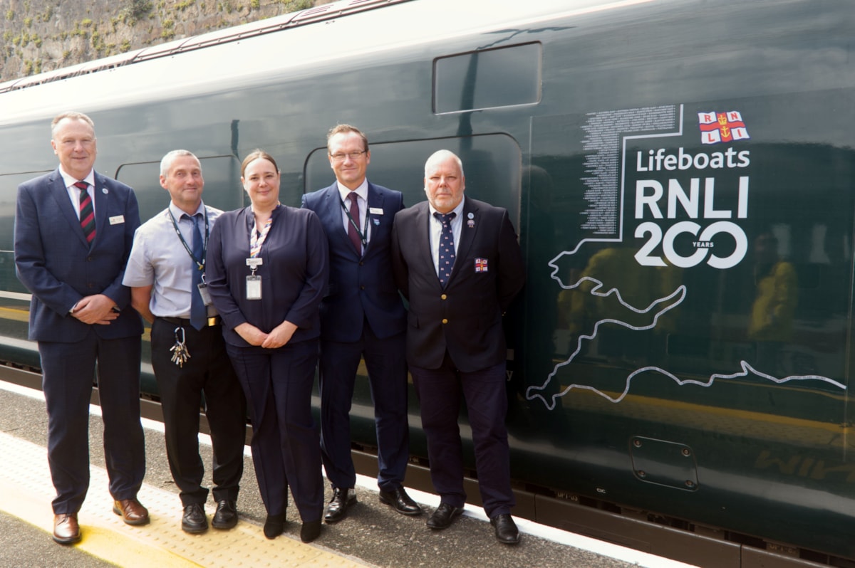 L-r Janet Madron, John Chudley, Luke Golding, Dave Nichol Tony Rendle Penlee RNLI