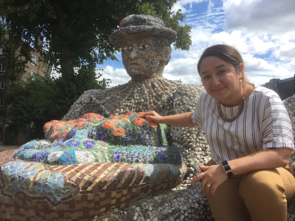 Feryal Demirci with one of the flower sellers