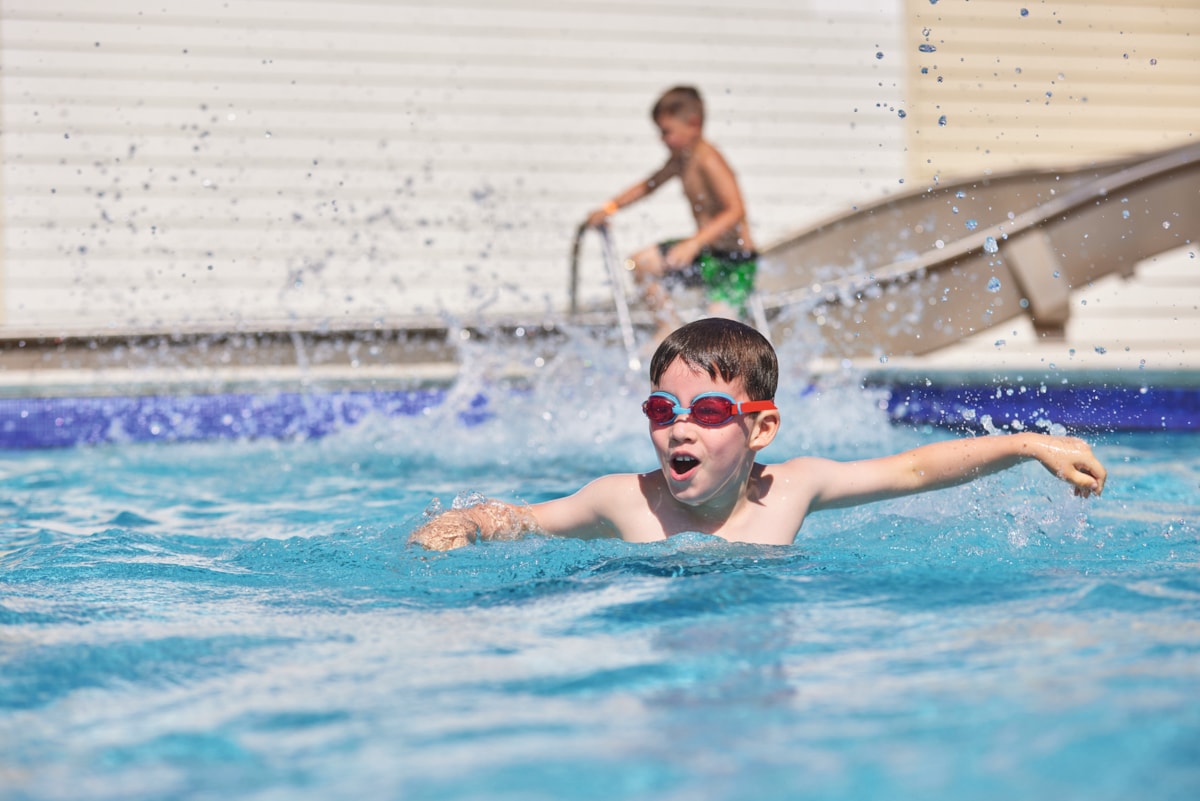Outdoor pool, Blue Dolphin