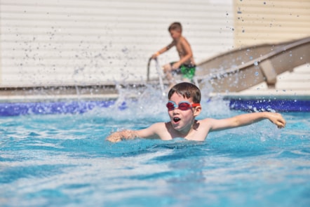 Outdoor pool, Blue Dolphin