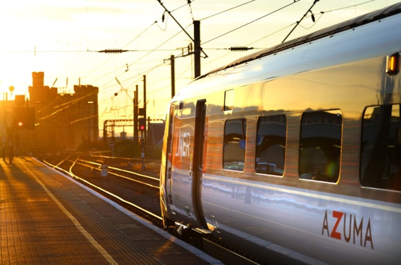 An LNER Azuma, a new dawn at Newcastle station (1), LNER-2