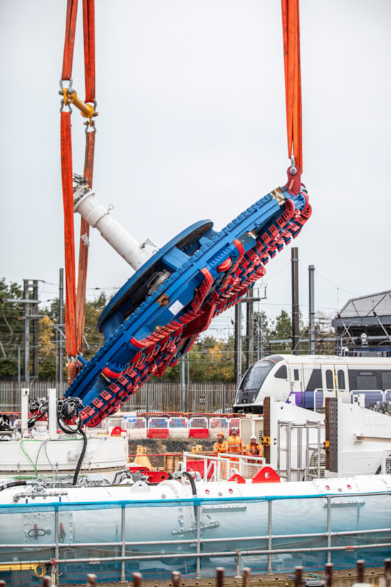 TBM Madeleine cutterhead lift at OOC portrait EL train