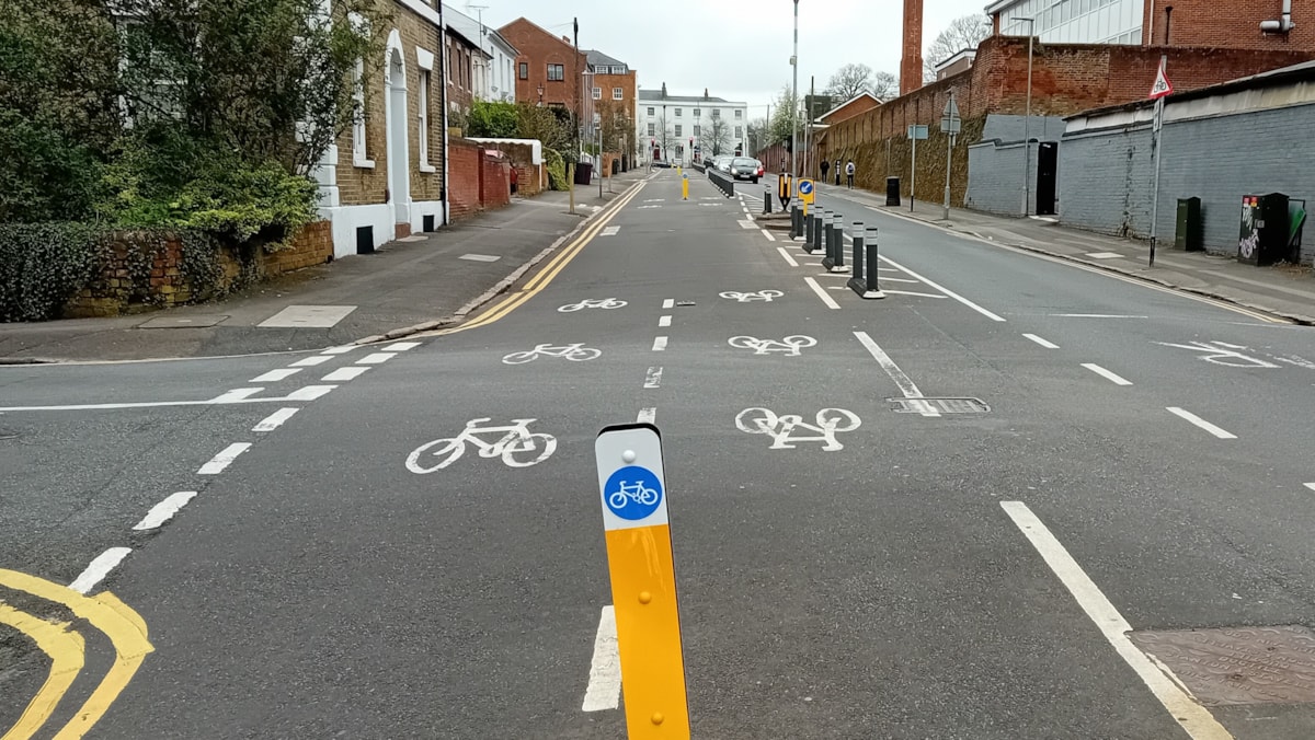 Sidmouth Street cycle lane 1E cropped