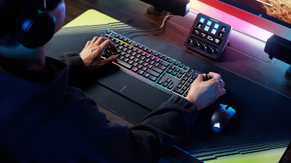 CORSAIR erweitert sein Gaming-Sortiment für den Alltag um vielseitige Tastaturen und eine ergonomische kabellose Maus: SKIFF 100 PLUS Lifestyle PR