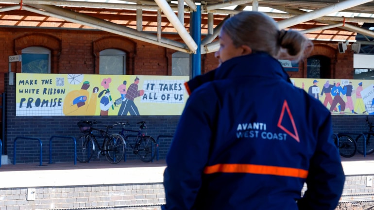 New mural at Rugby station supports campaign to prevent men’s violence against women