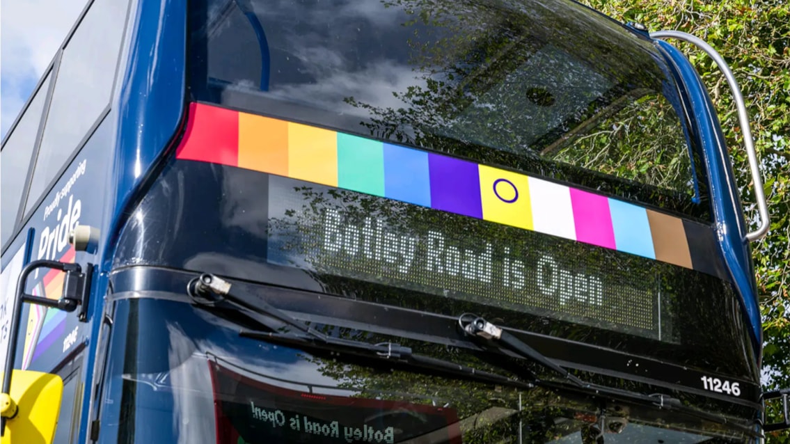 Botley Road reopens to traffic in major milestone for Oxford station improvements: Botley Road now open- bus