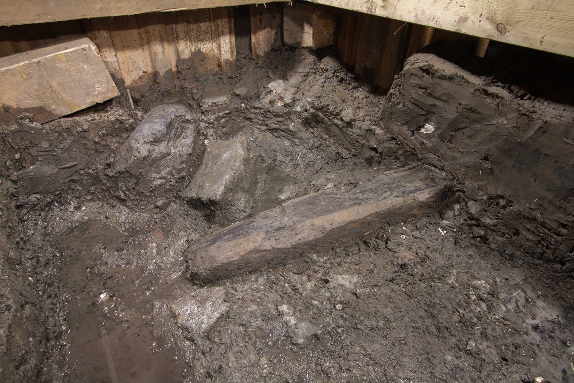 Archaeological finds from Thameslink: Old timbers found under London Bridge station