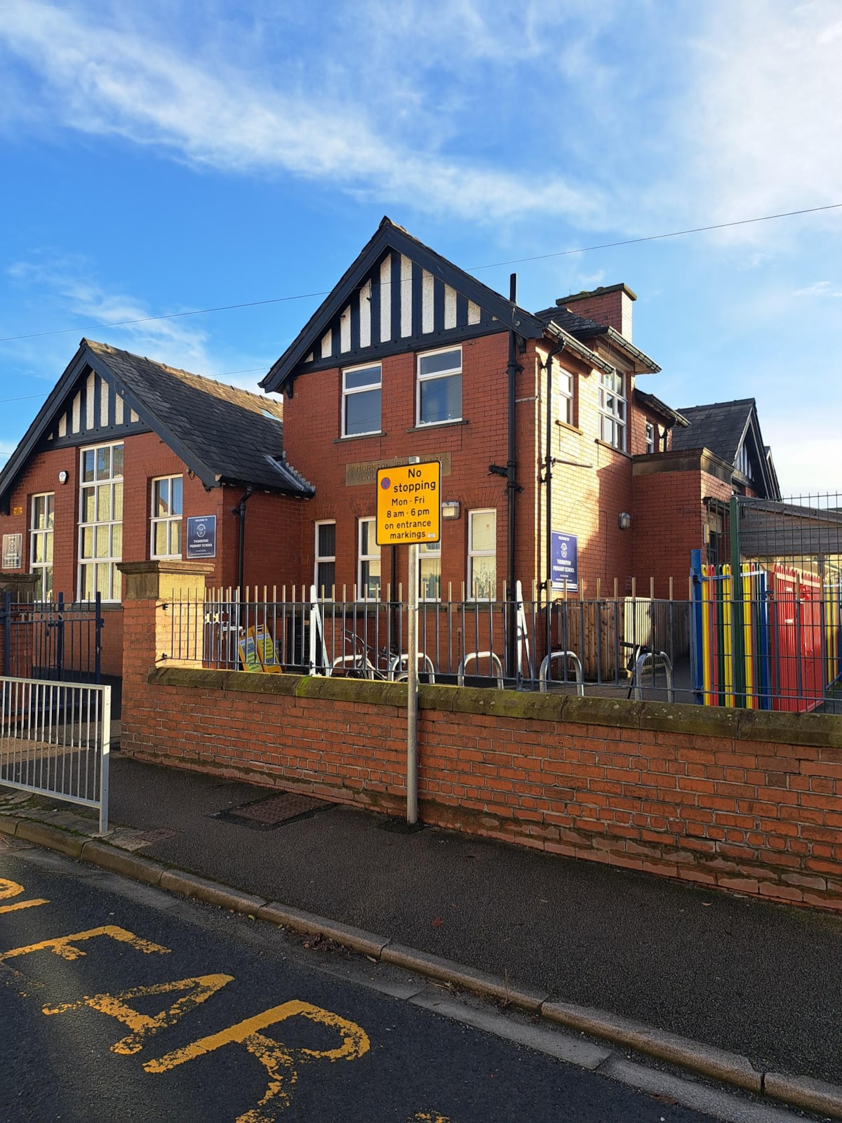 Thornton Primary School seen from the outside