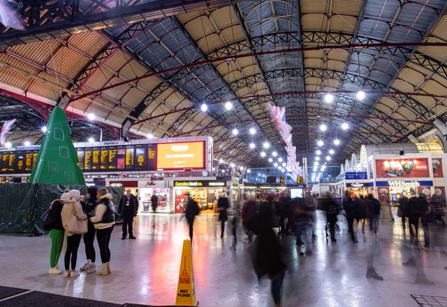 London Victoria entrance to Eastern side