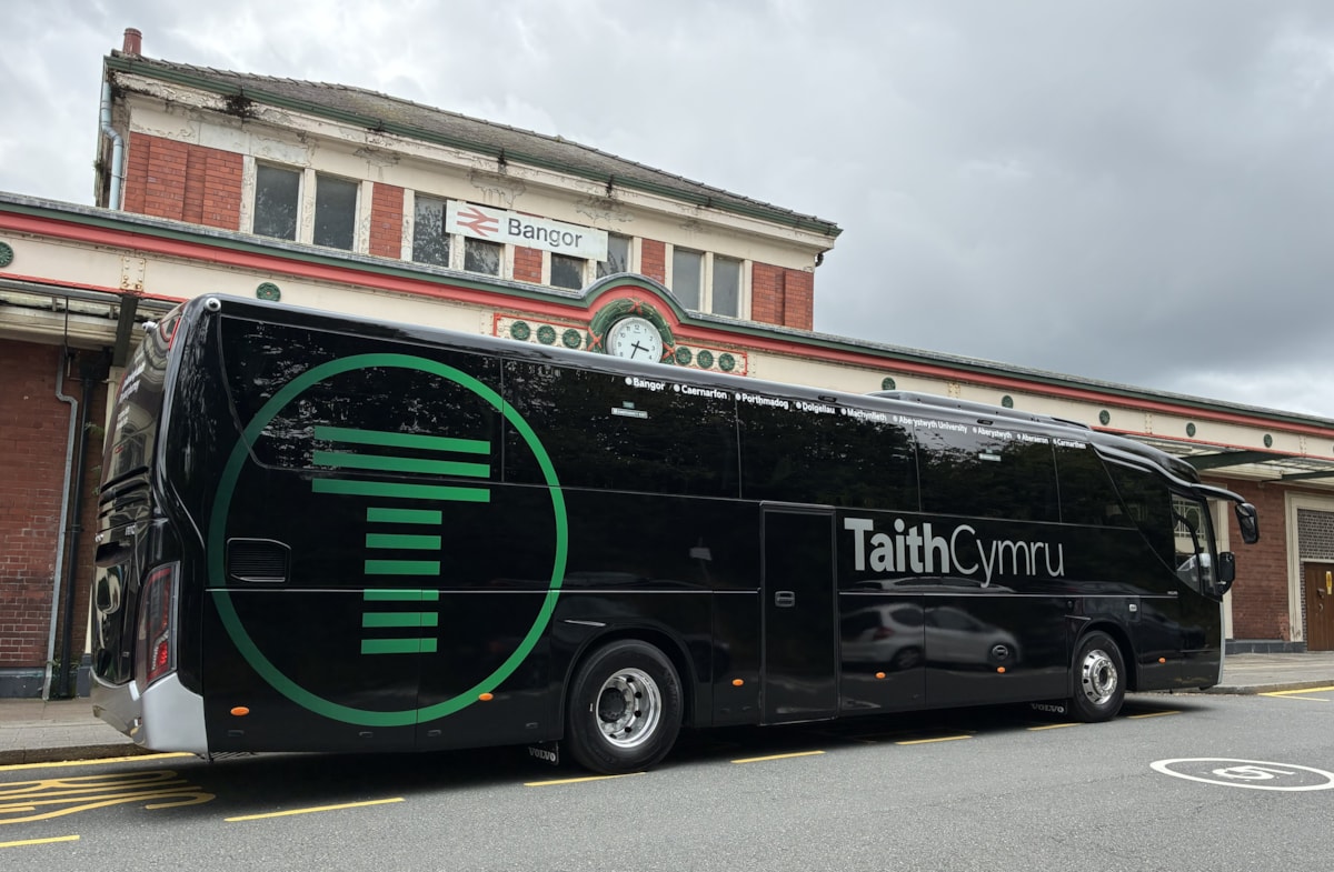 TaithCymru coach outside Bangor train station