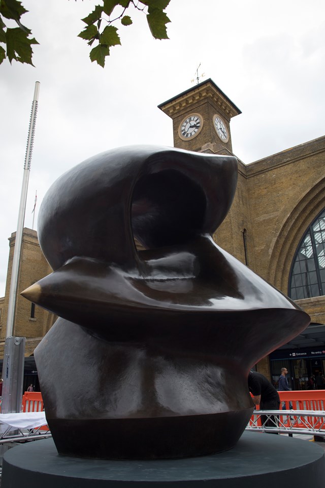 Henry Moore's Large Spindle Piece