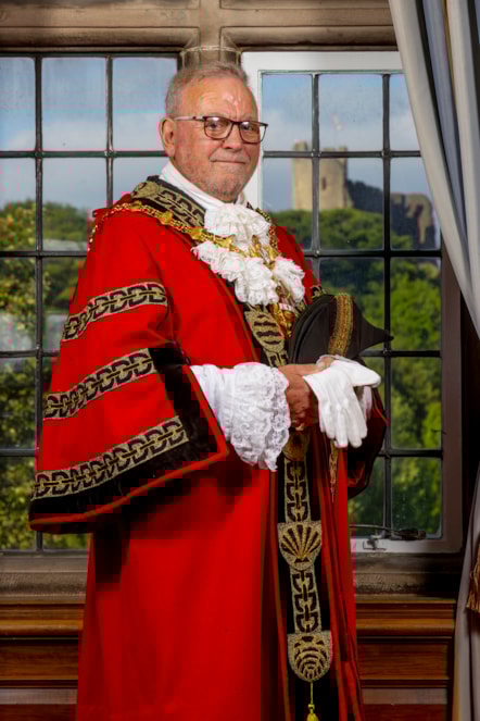 Mayor of Dudley Cllr Pete Lee-2