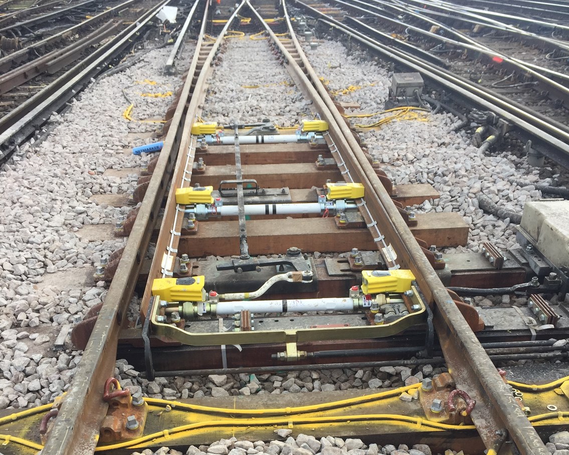 Important sections of track at Waterloo were replaced during the weekend of 4-5 March (4)