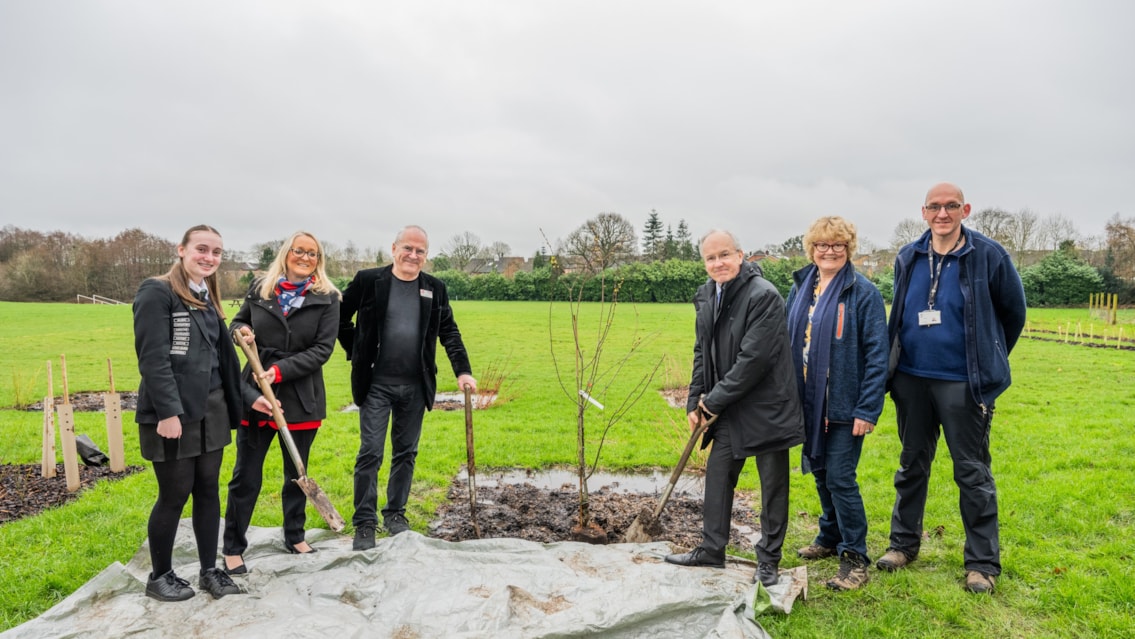 Good to grow: Network Rail chair Lord Peter Hendy marks new partnership at West Midlands High School: Network Rail with partners from Woodrush High School and The Tree Council