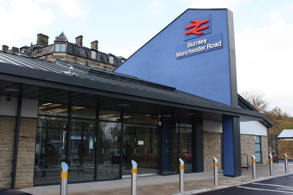 Burnley Manchester Road railway station-2