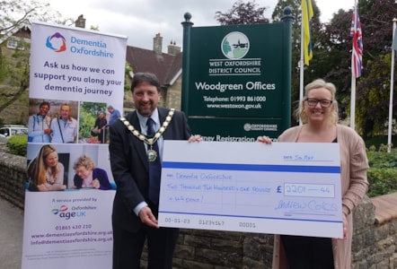 Councillor Coles and Dementia Oxfordshire's Kerry Hyatt