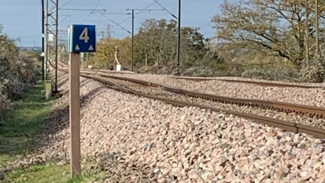 Uneven track on the c2c route caused by dried-out soil - measures are in place to keep services running safely and smoothly