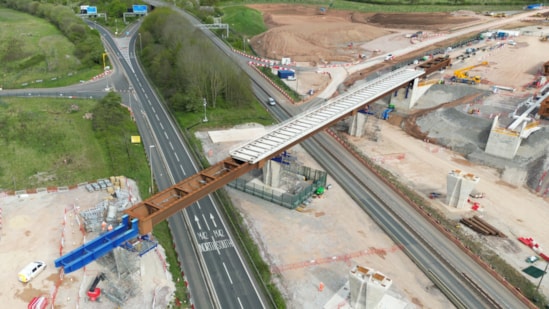 HS2 moves 1,100 tonne viaduct over M42 M6 link roads: HS2 moves 1,100 tonne viaduct over M42 M6 link roads